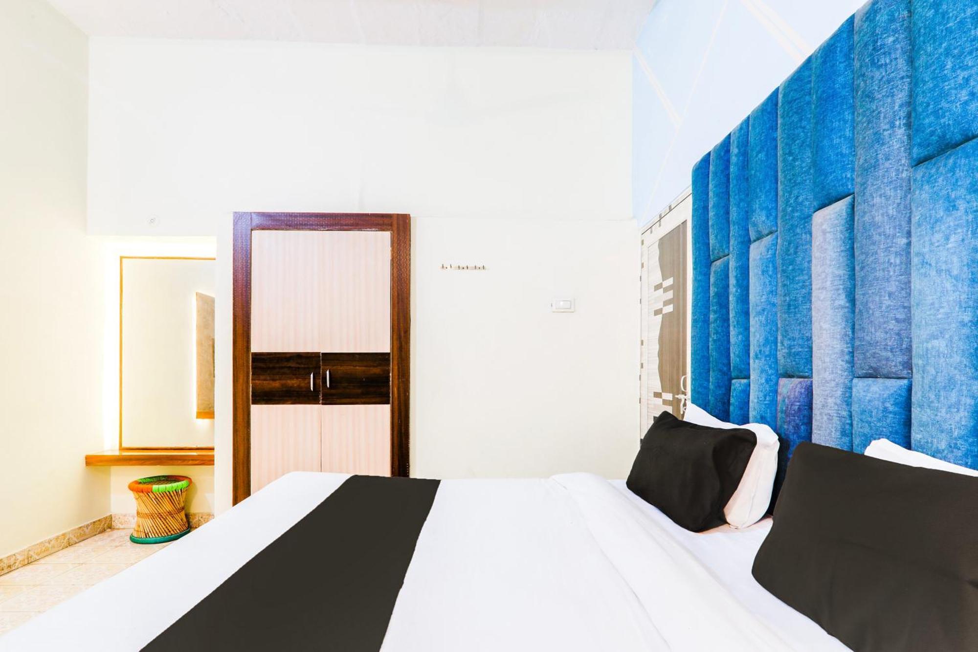 Hotel O Shree Hotel Mriduni Váránasí Exteriér fotografie